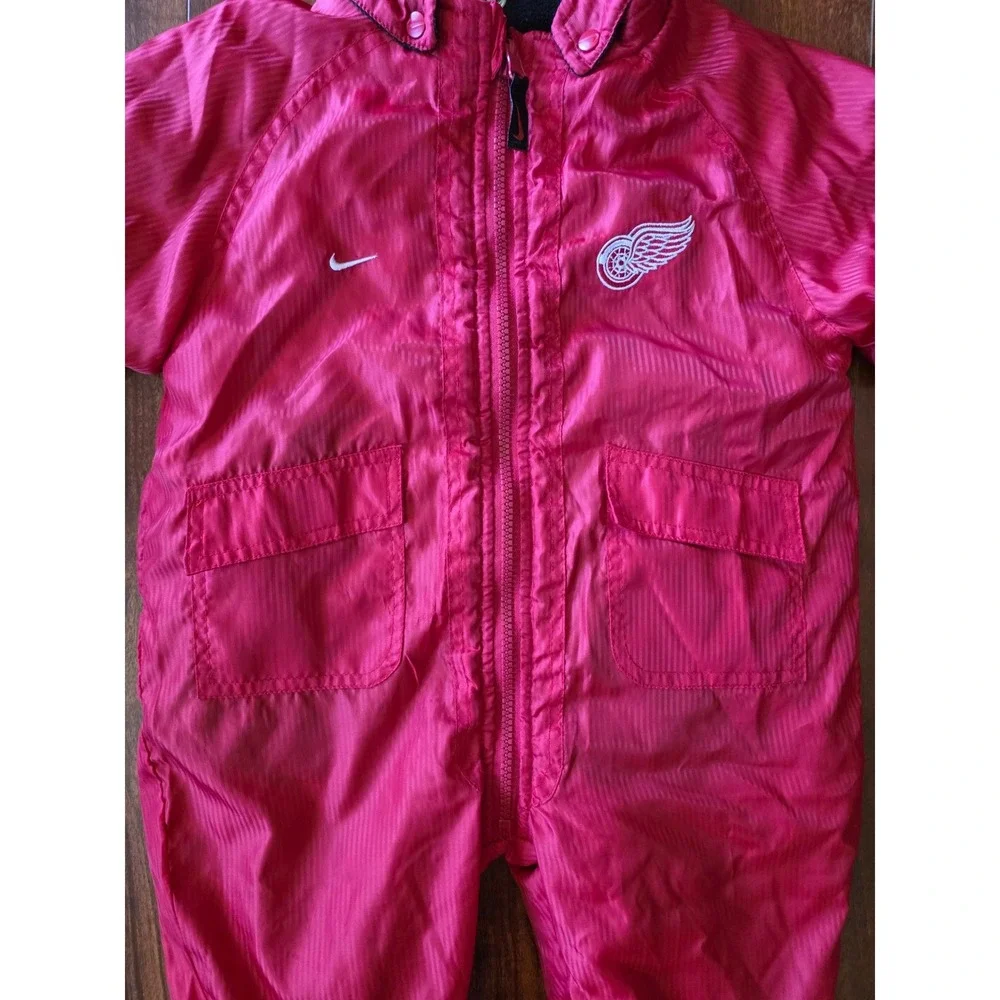 Vgt Nike Detroit Red Wings NHL Kids Red Hooded Fleece Lined Snowsuit Bunting 18M